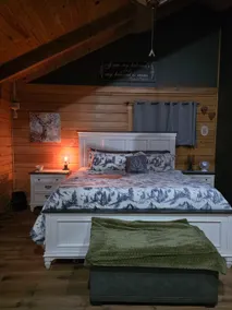 Home away from home Log cabin. - Image 5