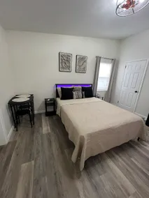 Charming Private Guest Suite - Image 3