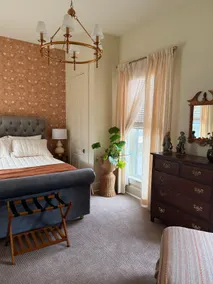 Main Street luxury apt with breakfast - Image 2