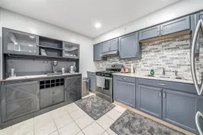 Modern 3 BR Home-30 min to NYC & MetLife World Cup - Image 3