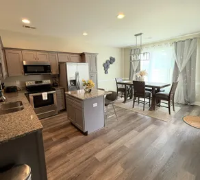 Gorgeous 4-Bedroom Atlanta Retreat - Image 4