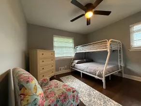 House in Lilburn - Image 4