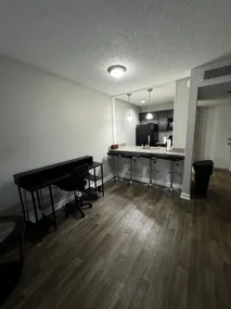 Atlanta Summer Deals Loft + Balcony + Fireplace - Image 4
