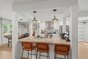 Upscale 4/3 Greer Retreat w/ Fire Pit 5 min to DT - Image 4