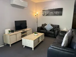 Keona Grove Home 2 - beautiful Townhouse - Image 2