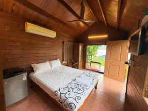 Cozy Cottage with River view and Jacuzzi 1 - Image 3