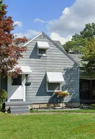 The Gladstone- Fireplace- Near YSU- Great Location - Image 2