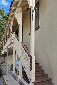 Historic Poet Carriage House Studio- Unit 2 - Image 4