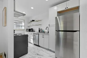 South Hill Hideaway - Image 4