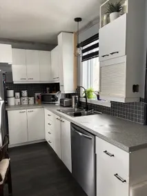Full 1 bedroom apartment with double bed. - Image 4