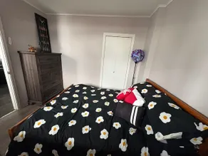 Full 1 bedroom apartment with double bed. - Image 3