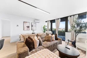 Luxury 2BR w/ Gym | 5 min/EWR | Metlife | NYC - Image 4