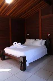 Chalet Ninho da Siriema-White House-sauna and pool - Image 4