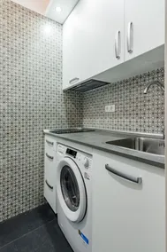 Charming Madrid Las Rosas, 2 bedrooms - Image 3
