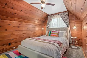 Cabin in the City • NE MPLS Loft • Cozy Retreat - Image 3