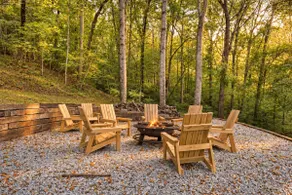 Bluebird Cottage | Near Downtown | Walking Trails! - Image 4