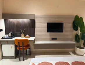 Blush & Bloom | Cozy Winter Stay Near Expo Mart - Image 3