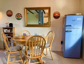 The Hide - 2 bed cottage, pool, close to beaches - Image 2