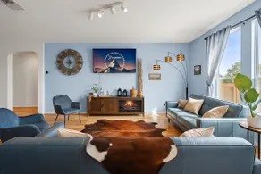 Luxury stay 4 king beds pool pickleball sleeps 12 - Image 2