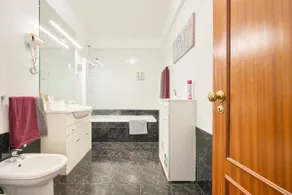 CasaFernandes 15 - Premium stay in Lisbon - Image 4