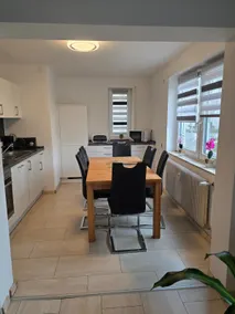 Beautiful bright 3.5 bedroom apartment. About 90 m² - Image 3