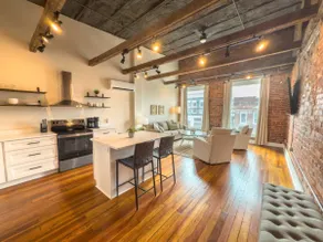 Modern Comfort in the Heart of Historic Salem - Image 4