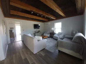 Catrett Country Cottage - Image 2