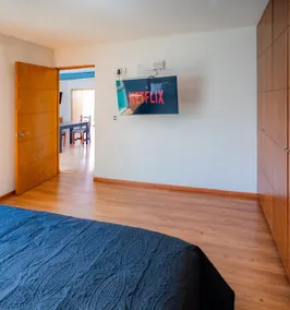Modern Apartment with Style in Quiet Area - Image 5