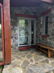 Stone Haven Cottage by Buffalo Mtn Getaway - Image 4