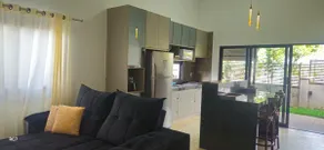 House with lots of vegetation and fresh air! - Image 2
