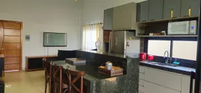 House with lots of vegetation and fresh air! - Image 5