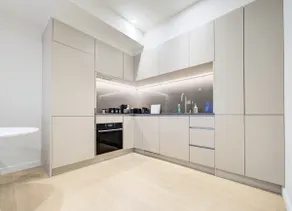 Stylish 1 Bedroom in Central Montreal | 27 - Image 5