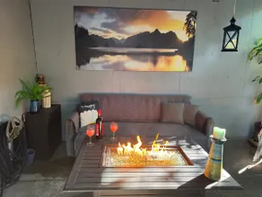 Cozy 3BR Duplex with hot tub - Image 3