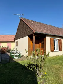Charming House with Lake Views – Sleeps 2 to 4 - Image 3