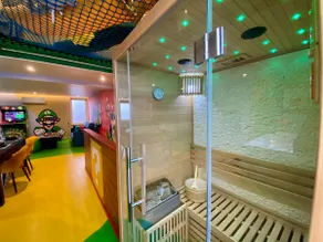 Mood Room Retro Gaming · Arcades · Jacuzzi · Sauna - Image 3