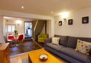 Fireman's Cottage - Image 3