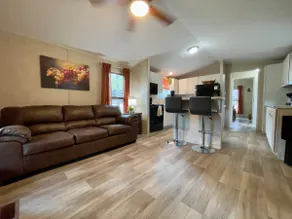 Deluxe Cabin on Pond Sleeps 4 ~Wi-fi ~Smart TV~Pet - Image 2