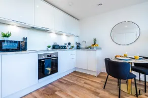 Central Gravesend 1BR Kitchen WiFi Sleeps 2 - Image 5