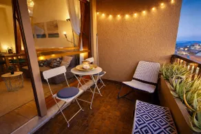 Lake VIEW! with Park, WiFi and Private Parking! - Image 4