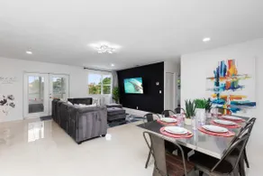 Luxe Coastal Escape Water Front - Heated pool - Image 2