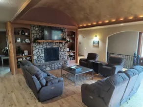 Cherry on top lodge, Custer SD - Image 3