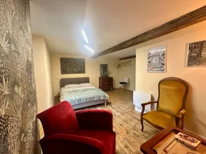 Duplex La Tour 75m² – Rue Grotte – Garden – Shrines - Image 3