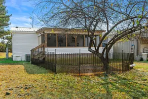 Cute country house, near airforce base! - Image 4