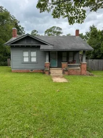 The Bungalow at Wilson - Image 2