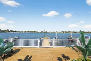Waterfront home with dock and kayaks - Image 5