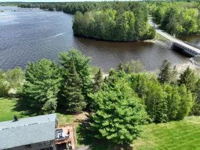 Five Rivers Adventure Co/watercraft rentals onsite - Image 5