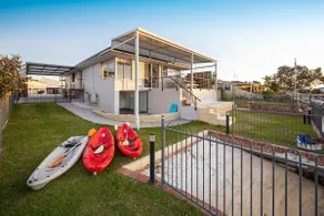 The Jetty House + waterfront canals + dogs - Image 2