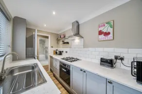 13 Ruby Street, Bishy Rd retreat - Image 5