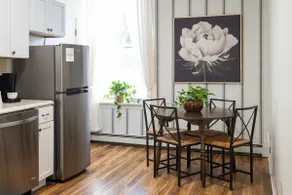 Downtown Apt - Steps from sushi and pizza! - Image 5