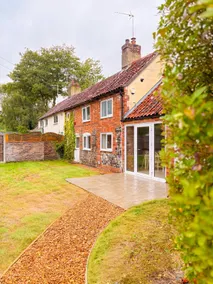 Hainford Cottage - Image 4